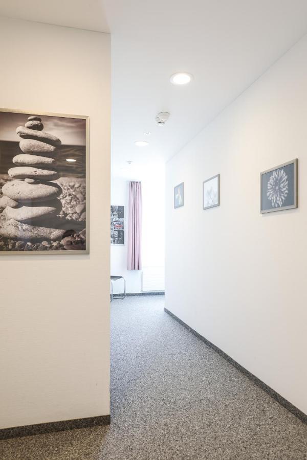 Hotel Loewen Niederuzwil Extérieur photo
